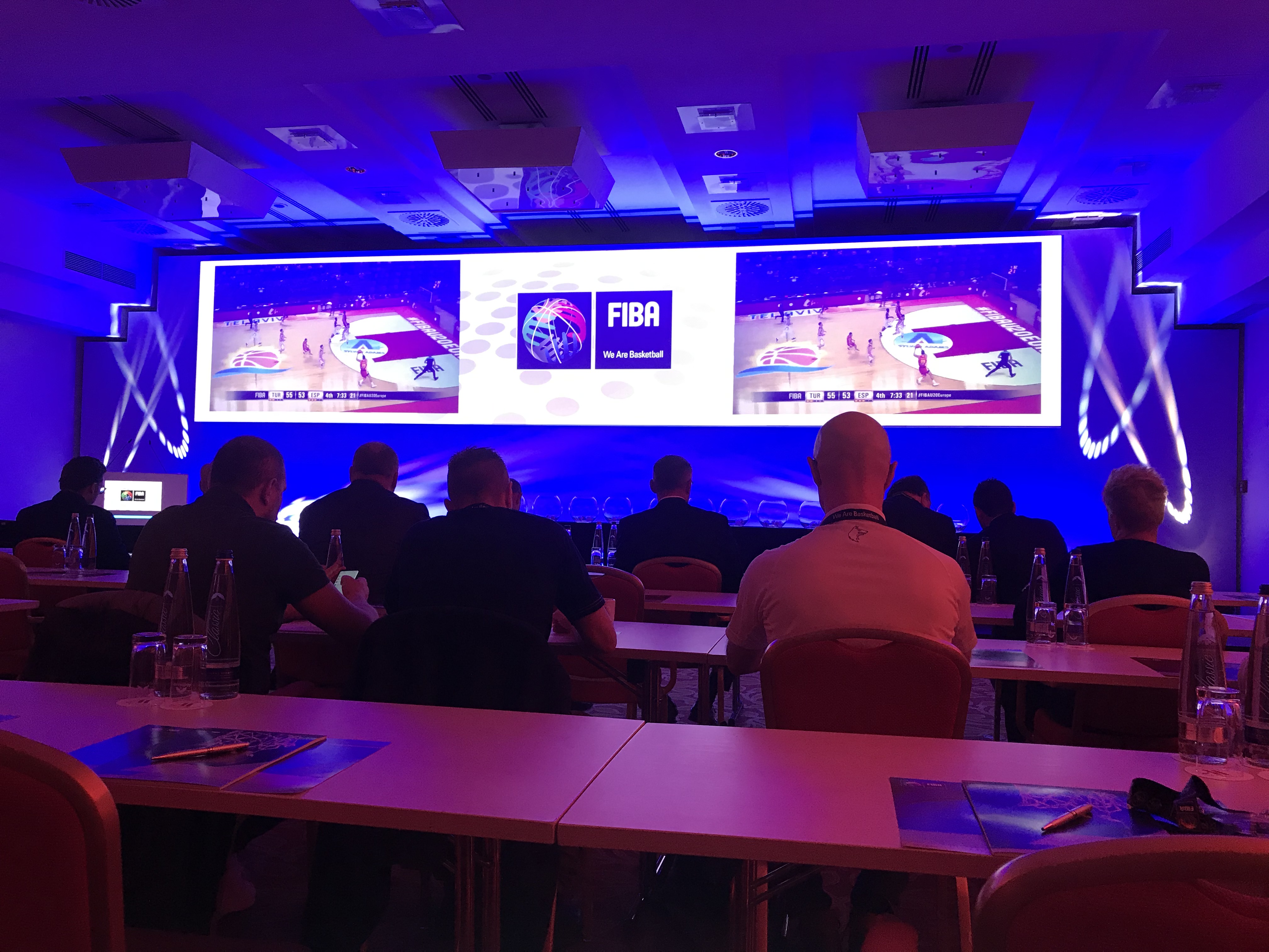 FIBA Draw fir Damen- a Jugendnationalequipen