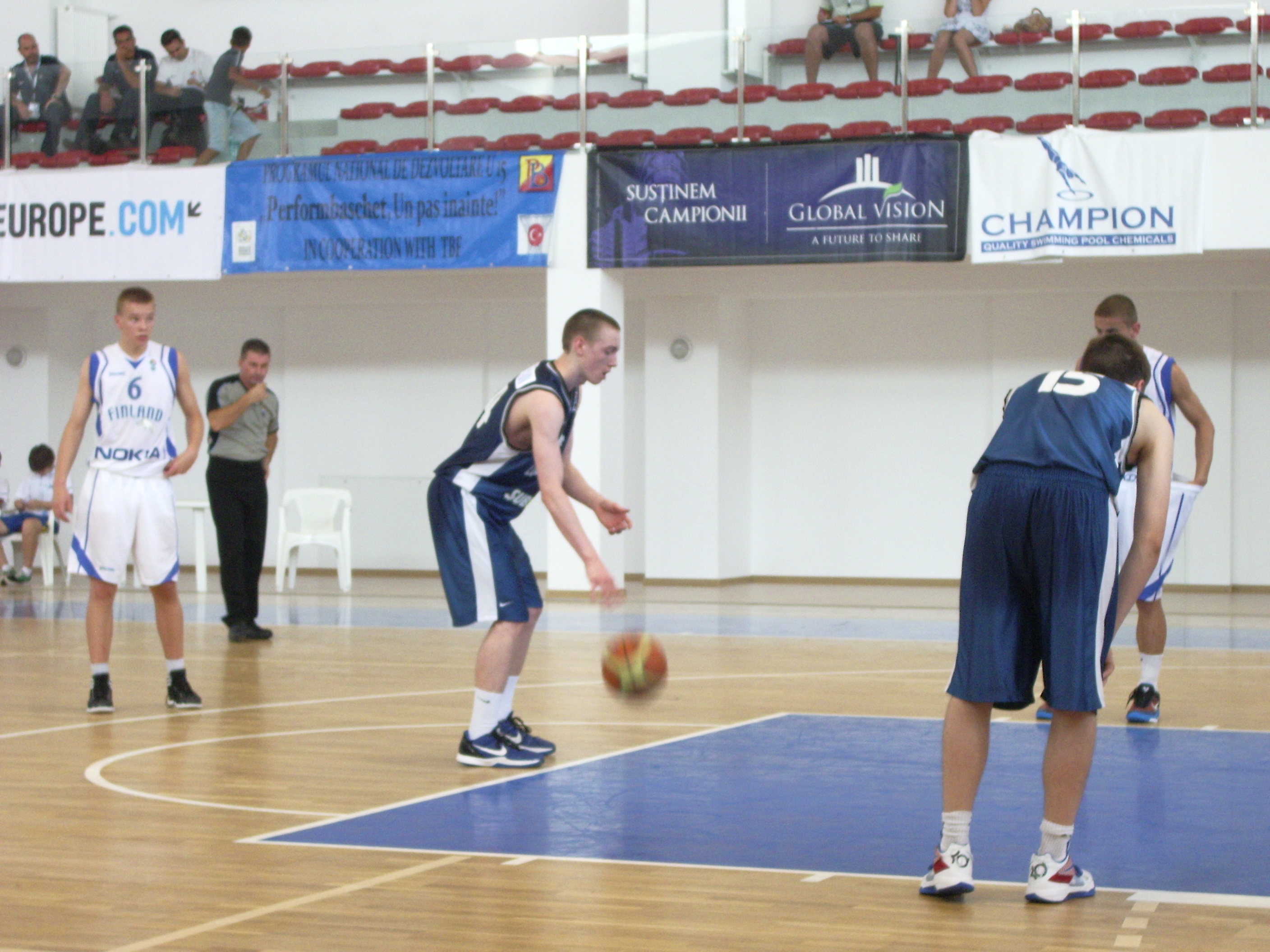 Finlande - Luxembourg  89-82